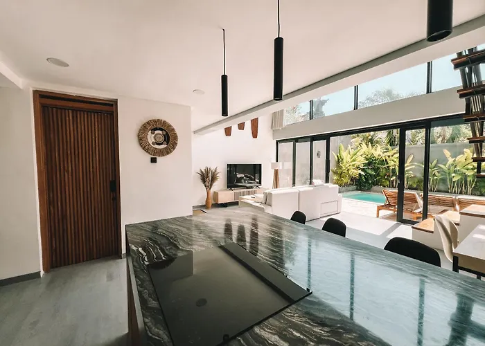 Loket Lofts Villa