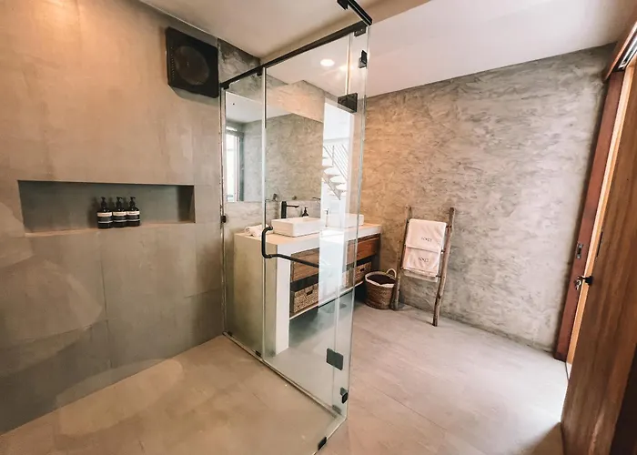 Loket Lofts Villa